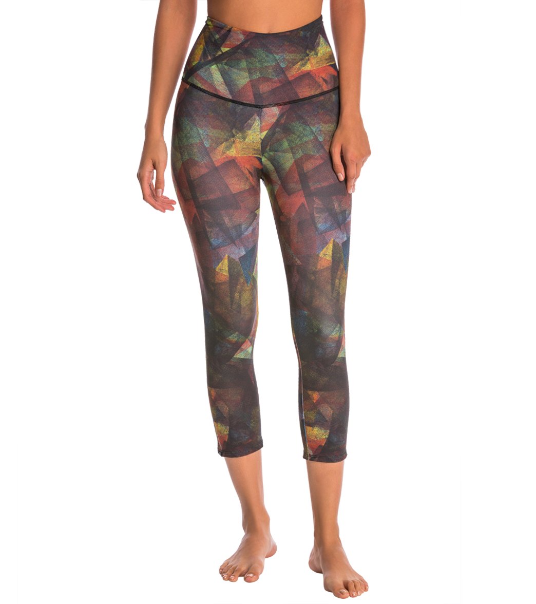 Onzie High Rise Yoga Capri Leggings